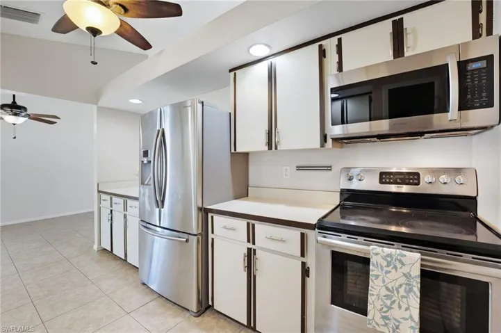 1010 SW 8th  CT, Cape Coral, FL 33991