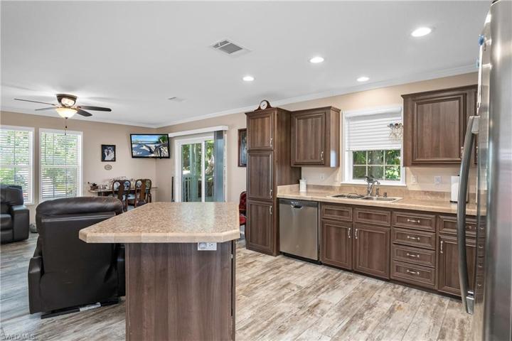 Large Kitchen