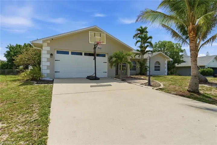 3803  Pelican  BLVD, Cape Coral, FL 33914