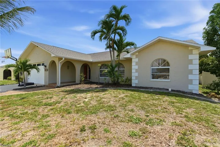 3803  Pelican  BLVD, Cape Coral, FL 33914
