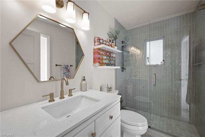 300  Country Club  DR, Naples, FL 34110