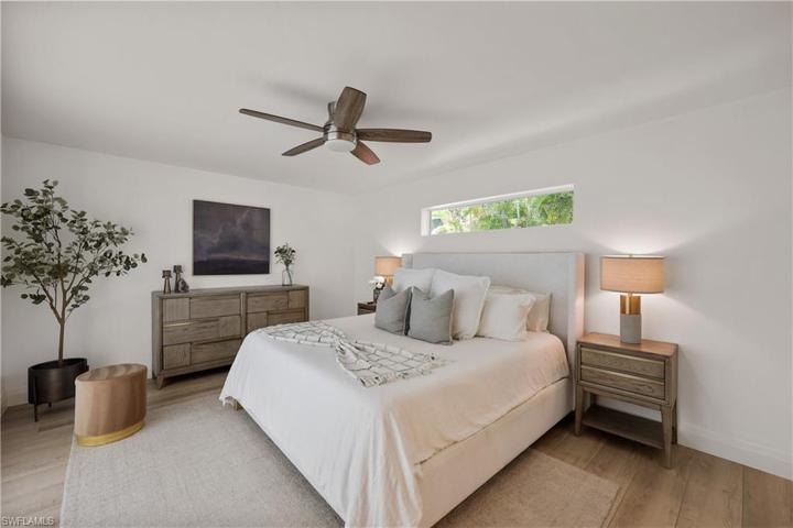 300  Country Club  DR, Naples, FL 34110