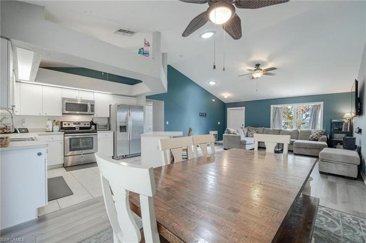 812 SW 13th  AVE, Cape Coral, FL 33991