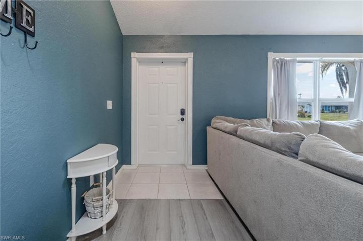 812 SW 13th  AVE, Cape Coral, FL 33991
