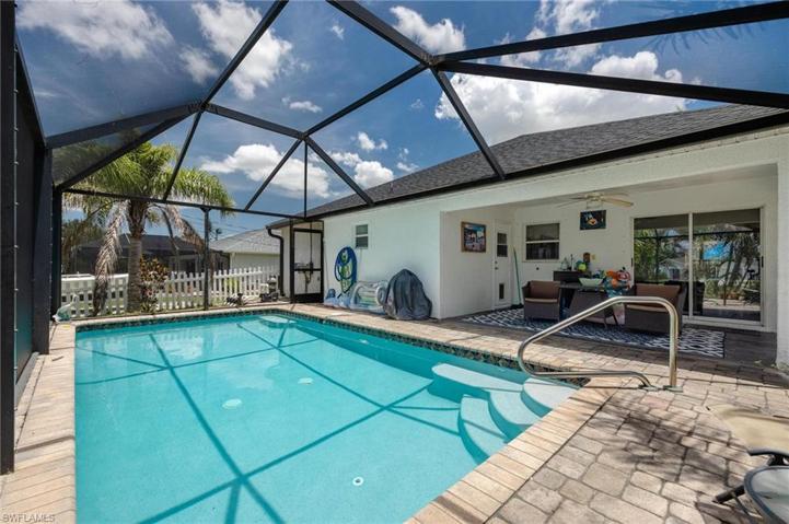 812 SW 13th  AVE, Cape Coral, FL 33991