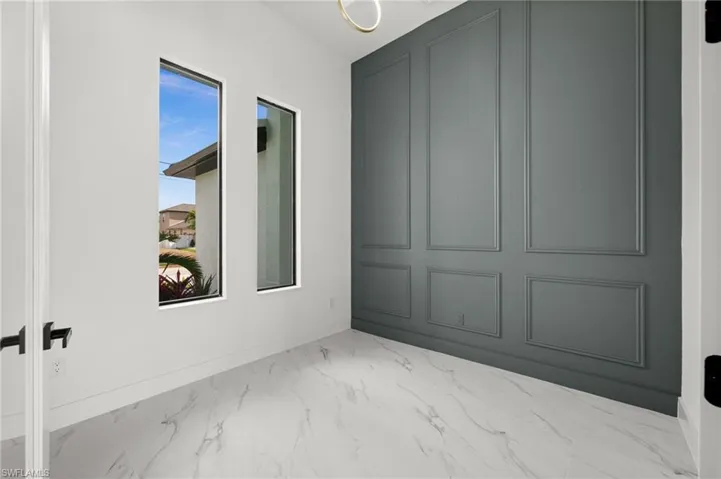 3732 17th Ave, Cape Coral, Florida 33914