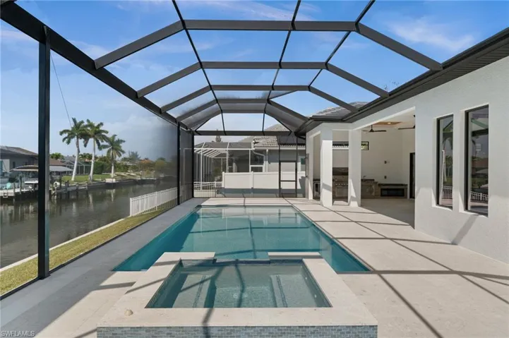 3732 17th Ave, Cape Coral, Florida 33914