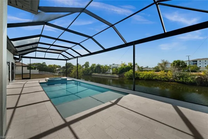 3732 17th Ave, Cape Coral, Florida 33914