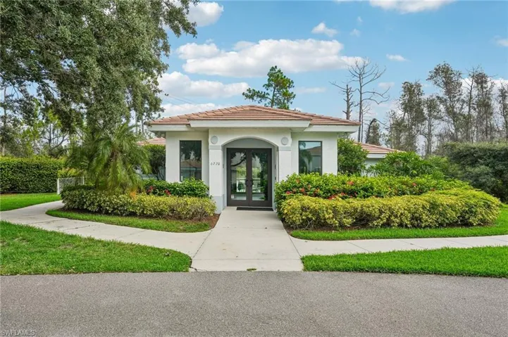 3710 Fieldstone Blvd 504, Naples, Florida 34109