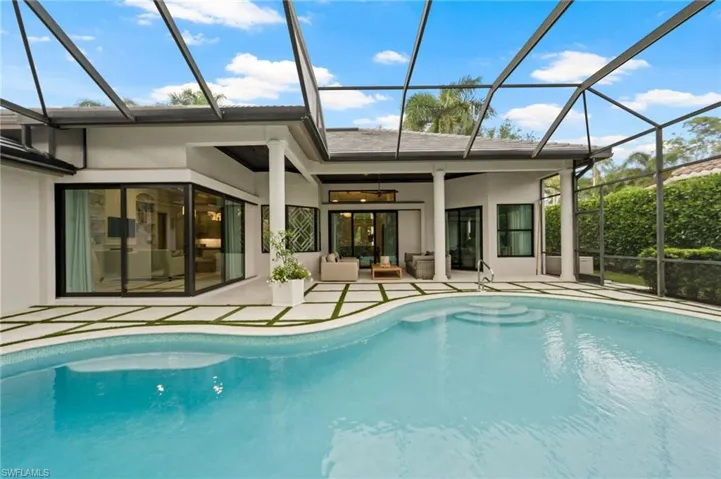 9833 Clear Lake Cir, Naples, Florida 34109