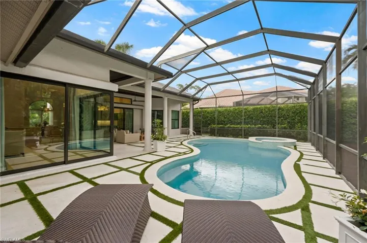 9833 Clear Lake Cir, Naples, Florida 34109