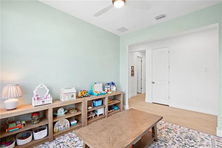 19856 Fox Grove Dr, Estero, Florida 33928