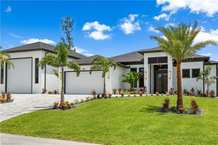 Experience MORE THAN JUST A HOME - this is an XXX-LARGE RETREAT SITE where LUXURY & LEISURE converge for an EXTRAORDINARY SWFL LIVING EXPERIENCE! Prepare to be IMPRESSED!!