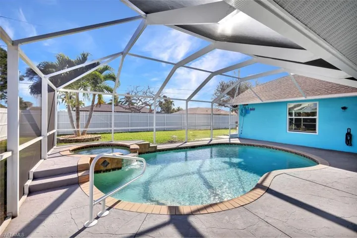 412 SW 38th  ST, Cape Coral, FL 33914