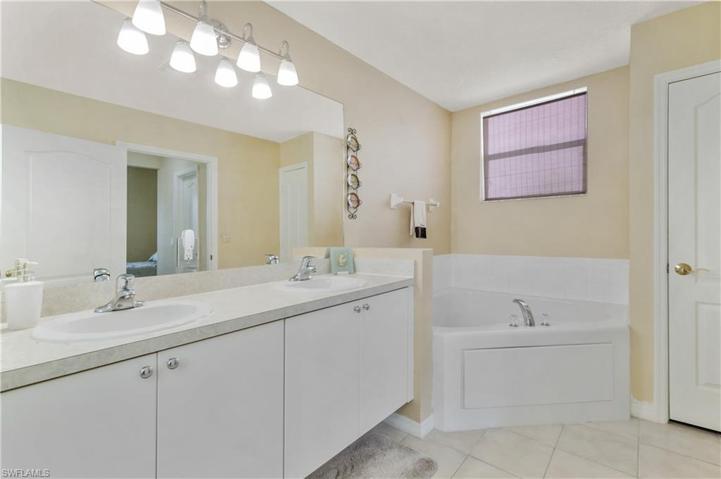 soaking tub primary 2