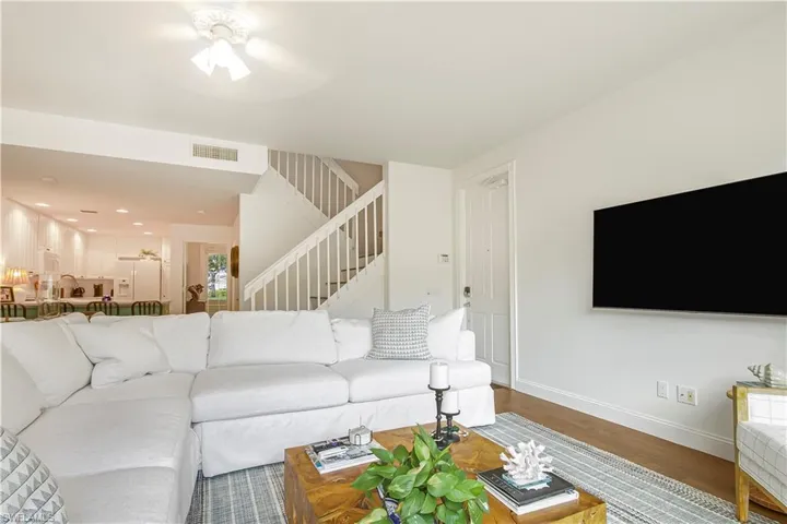 7201  Bellini  WAY, Naples, FL 34114