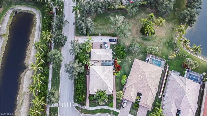 7201  Bellini  WAY, Naples, FL 34114
