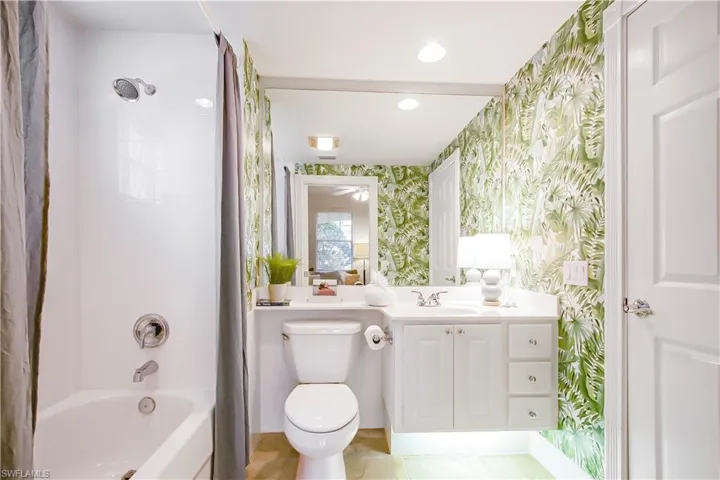 7201  Bellini  WAY, Naples, FL 34114