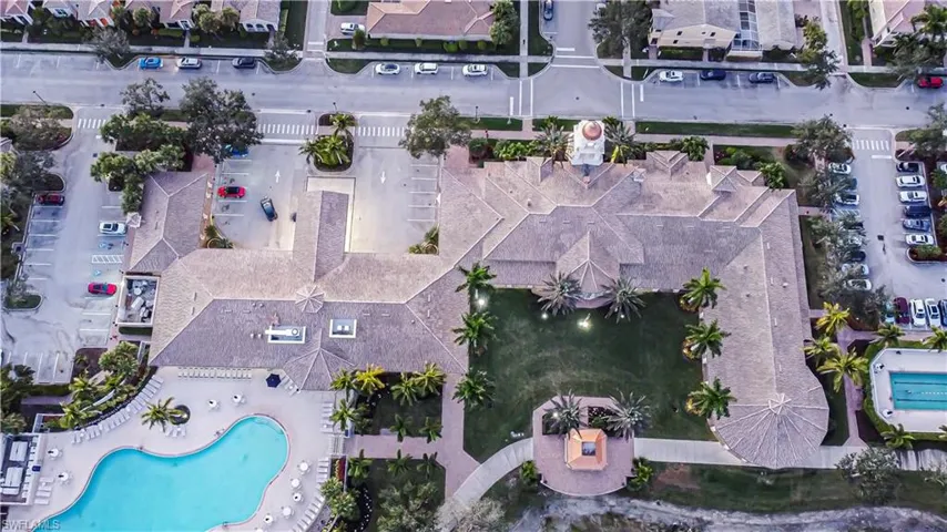 7201  Bellini  WAY, Naples, FL 34114