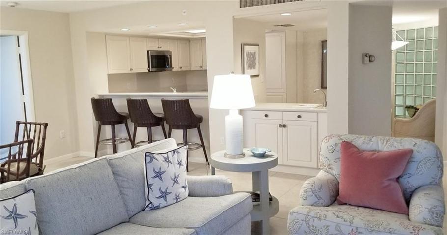 There is even a wet bar pass thru from the kitchen/breakfast area