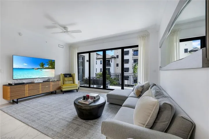 1135 3rd Ave S 303, Naples, Florida 34102