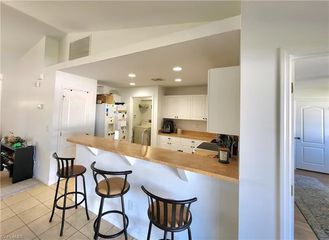 2022 NW 9th  PL, Cape Coral, FL 33993