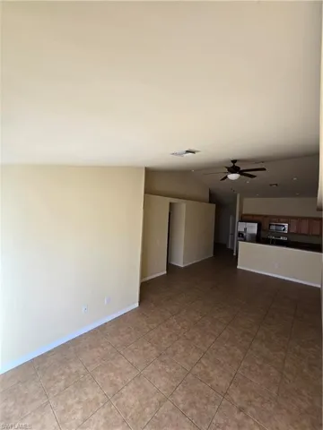 Unfurnished living room