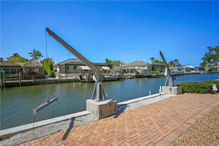 4000 lb davits