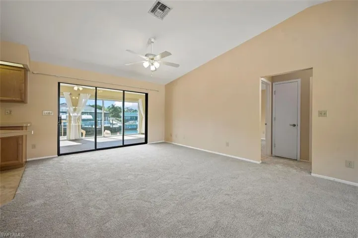 Bright and open floor plan
