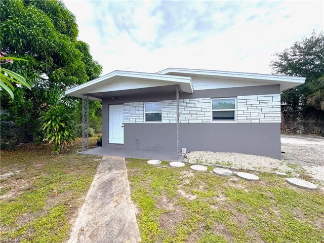 1759 Aquarius Ct, Fort Myers, Florida 33916