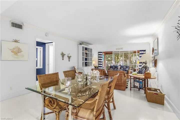 280 2nd Ave S 206, Naples, Florida 34102