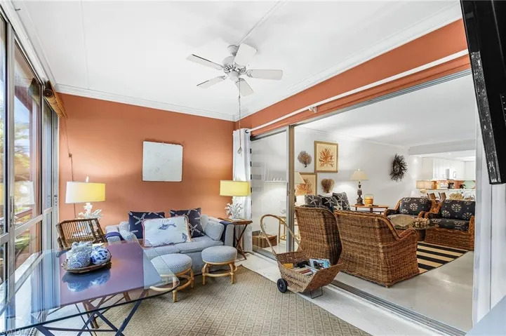 280 2nd Ave S 206, Naples, Florida 34102