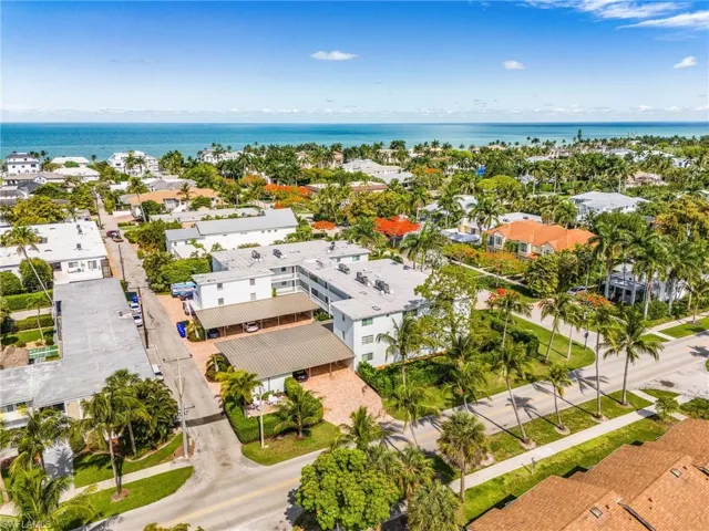 280 2nd Ave S 206, Naples, Florida 34102