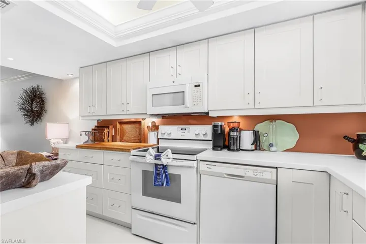 280 2nd Ave S 206, Naples, Florida 34102