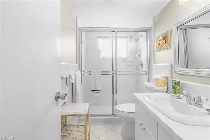 280 2nd Ave S 206, Naples, Florida 34102