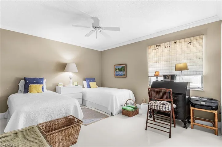 280 2nd Ave S 206, Naples, Florida 34102