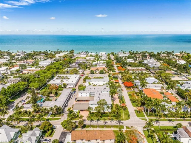 280 2nd Ave S 206, Naples, Florida 34102