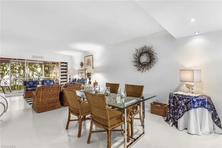 280 2nd Ave S 206, Naples, Florida 34102