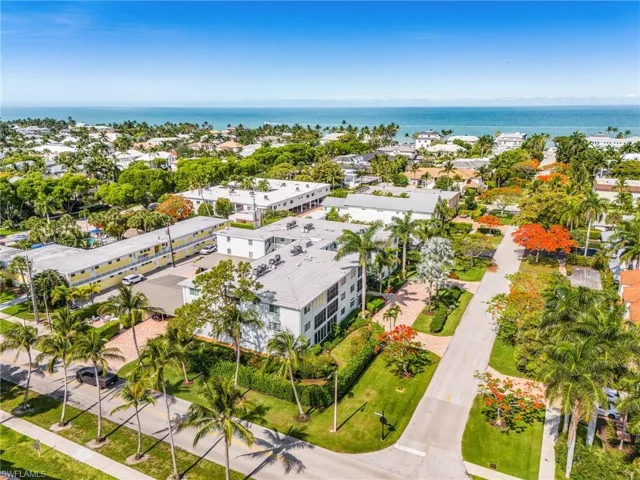 280 2nd Ave S 206, Naples, Florida 34102