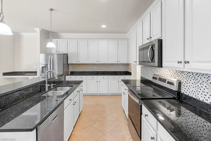 2796  Via Piazza  LOOP, Fort Myers, FL 33905