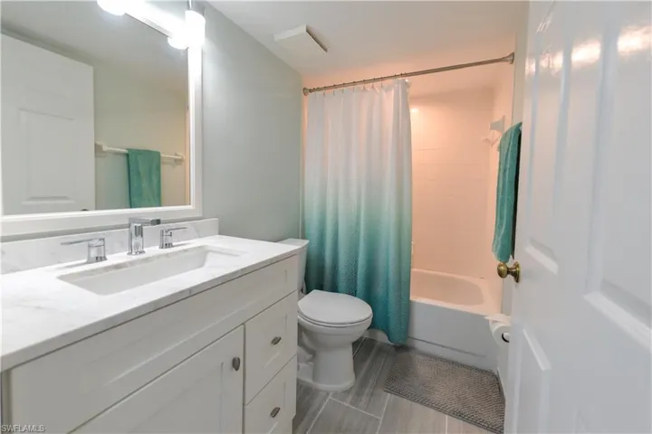 Guest Full bathroom
