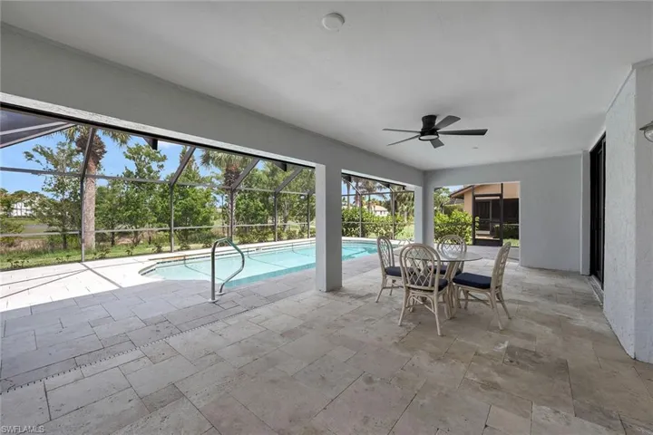 221  Saint James  WAY, Naples, FL 34104