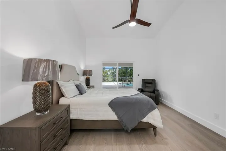 221  Saint James  WAY, Naples, FL 34104