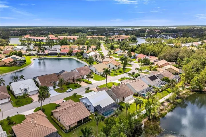 221  Saint James  WAY, Naples, FL 34104