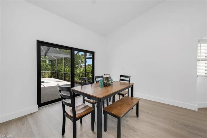 221  Saint James  WAY, Naples, FL 34104