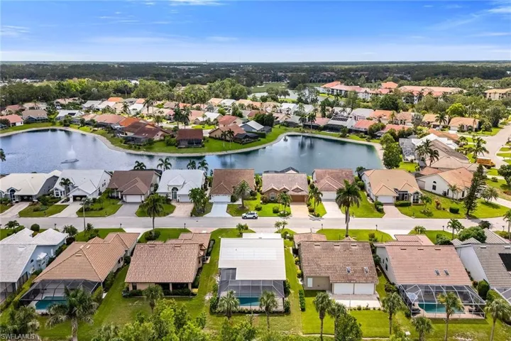221  Saint James  WAY, Naples, FL 34104
