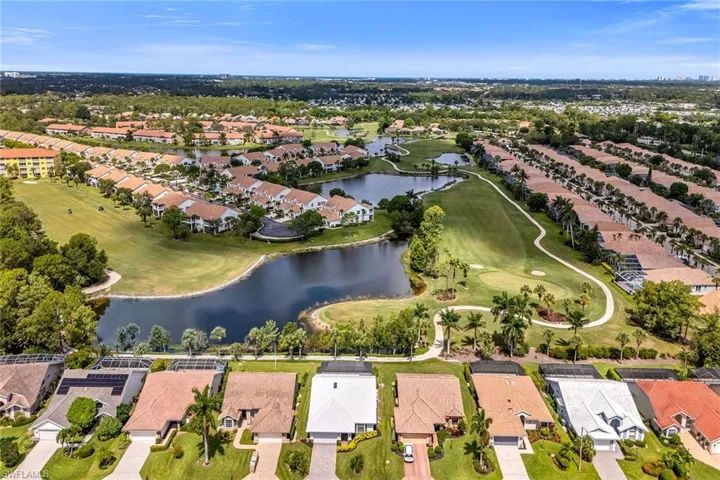 221  Saint James  WAY, Naples, FL 34104