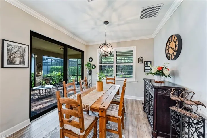 6828  Winding Cypress  DR, Naples, FL 34114