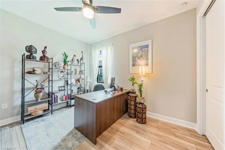 6828  Winding Cypress  DR, Naples, FL 34114