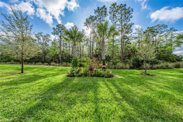 6828  Winding Cypress  DR, Naples, FL 34114